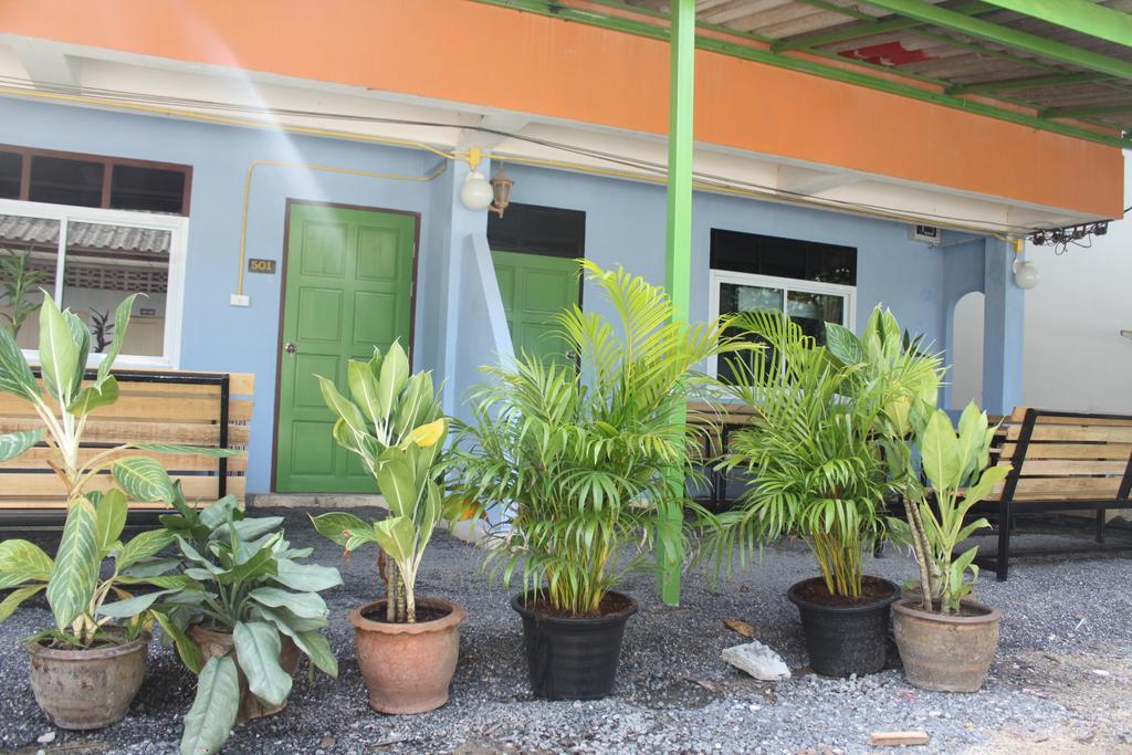 Phangan Guest House Thongsala Exteriör bild
